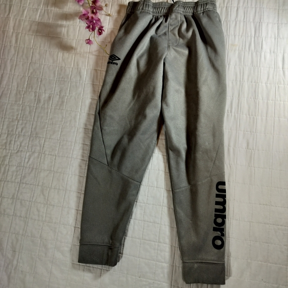 Umbro Charcoal Athletic Pants - Picture 2 of 4